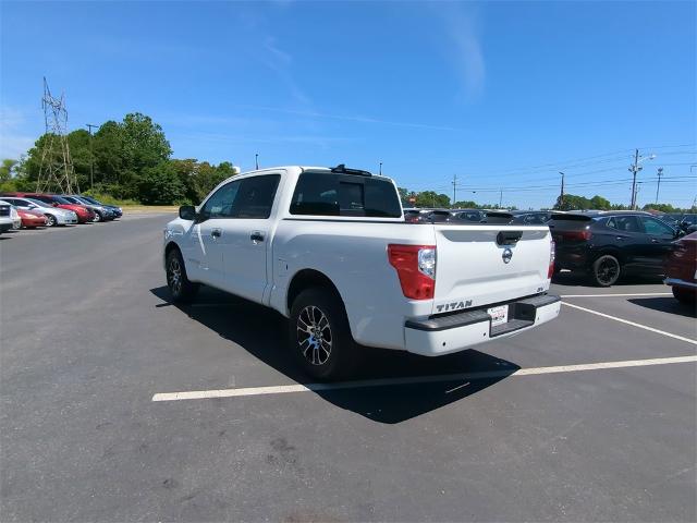 2022 Nissan Titan Vehicle Photo in ALBERTVILLE, AL 35950-0246