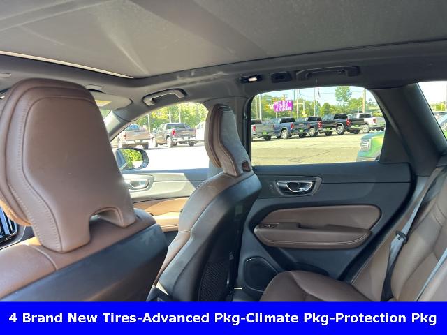 2022 Volvo XC60 Vehicle Photo in CHICOPEE, MA 01020-5001