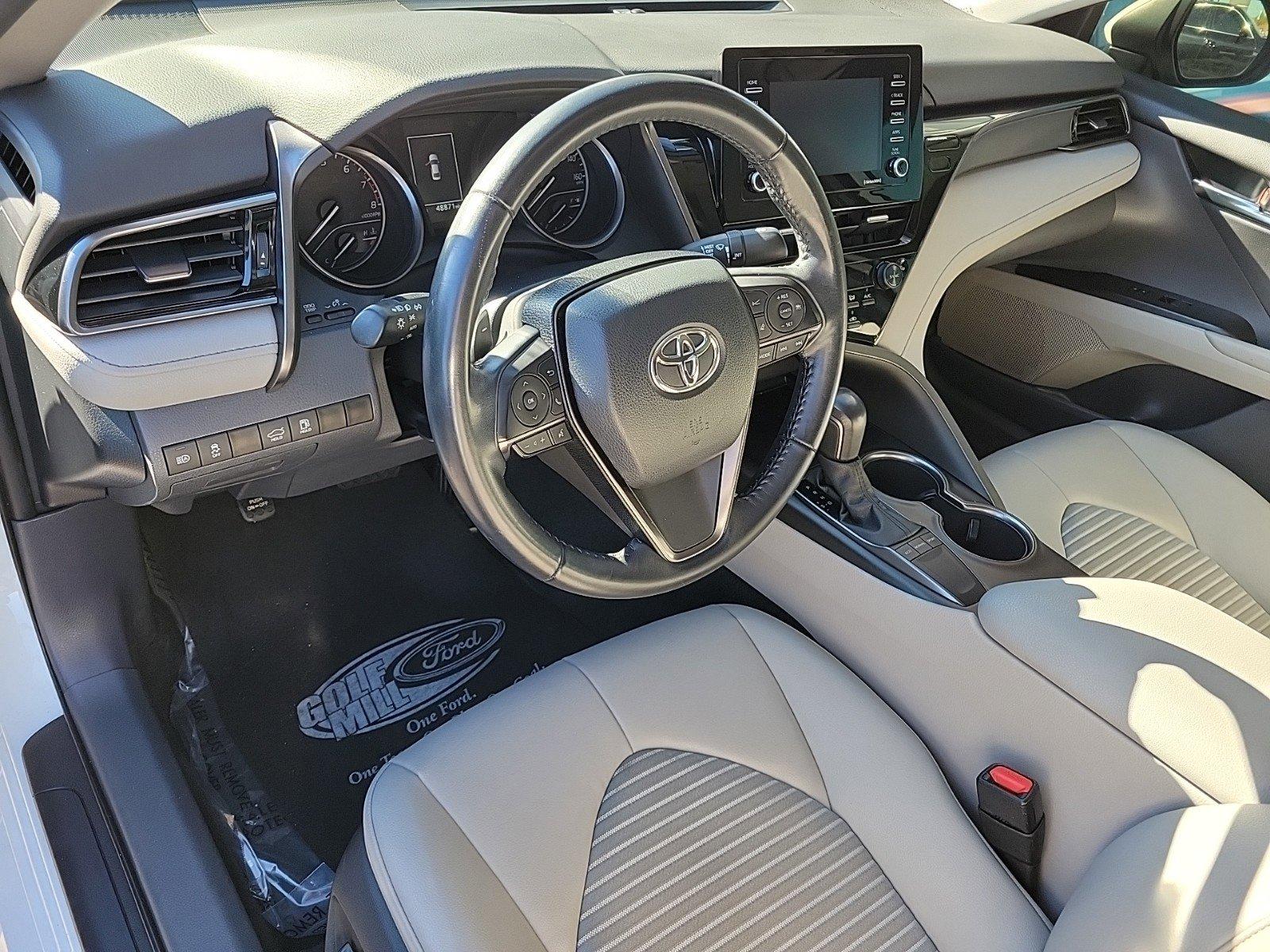 2022 Toyota Camry Vehicle Photo in Saint Charles, IL 60174