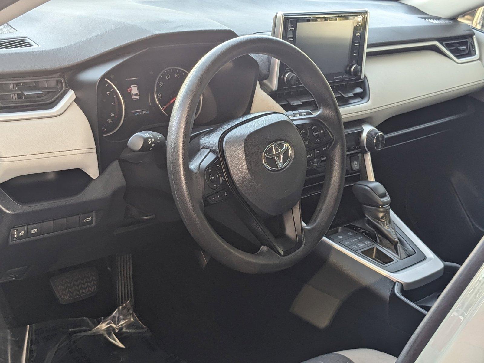 2020 Toyota RAV4 Vehicle Photo in Tampa, FL 33614