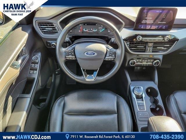 2022 Ford Escape Vehicle Photo in Saint Charles, IL 60174