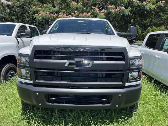 2024 Chevrolet Silverado 5500 HD Vehicle Photo in ALCOA, TN 37701-3235