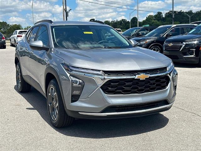 Select 2025 Chevrolet Trax