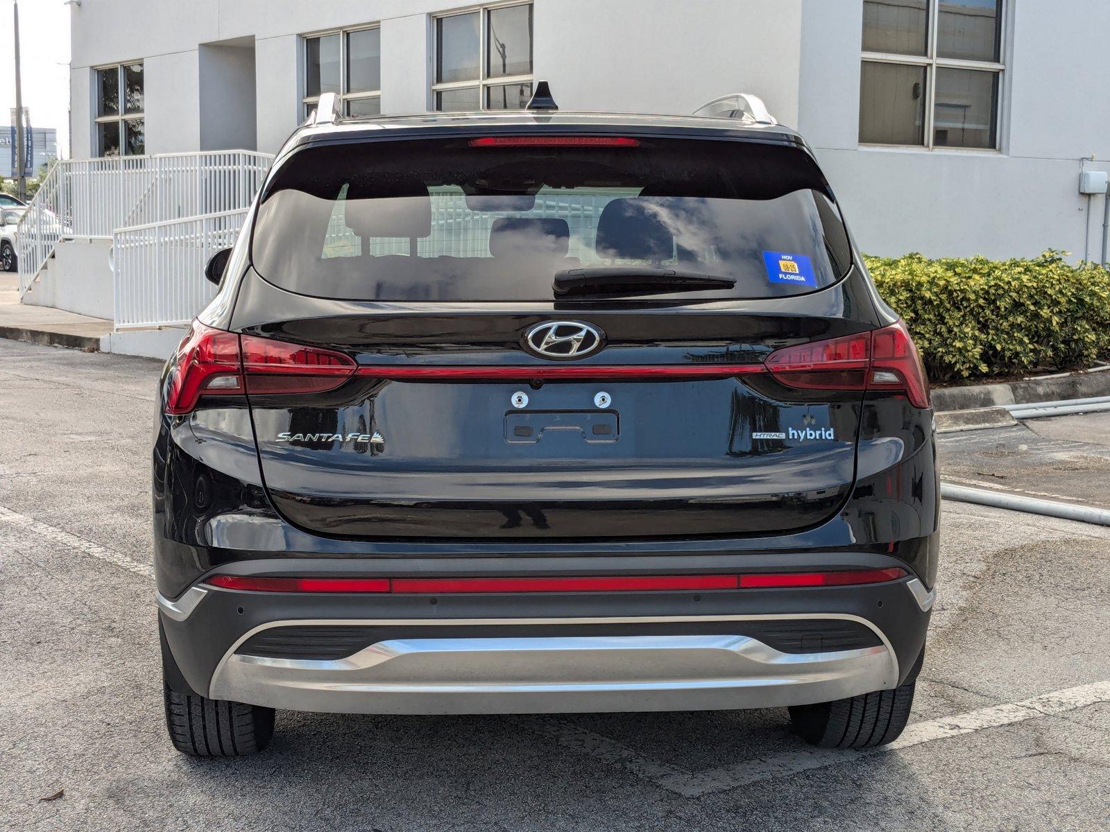 2022 Hyundai SANTA FE Hybrid Vehicle Photo in Miami, FL 33015