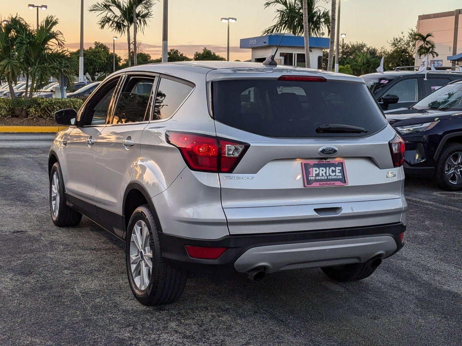 2019 Ford Escape Vehicle Photo in Miami, FL 33015