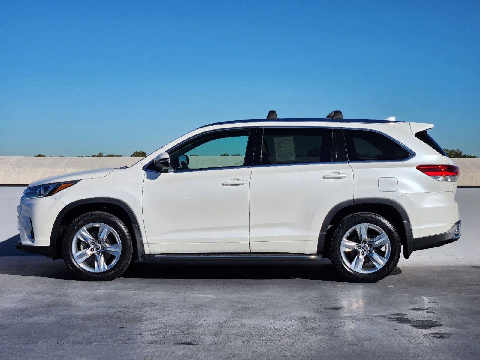 2017 Toyota Highlander Vehicle Photo in DALLAS, TX 75209