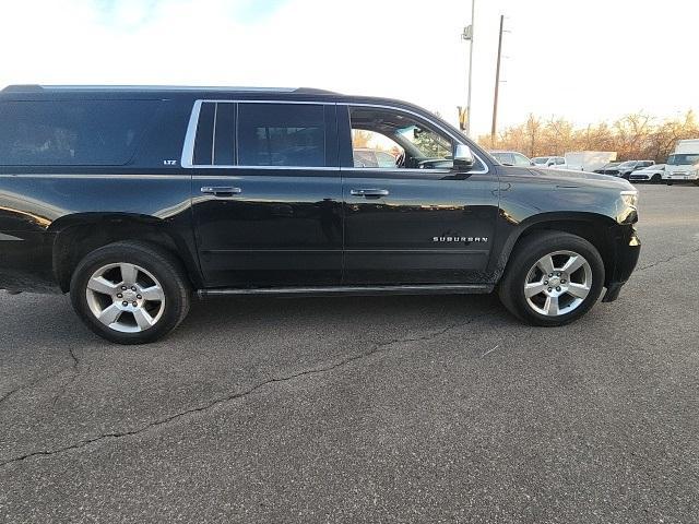 2015 Chevrolet Suburban Vehicle Photo in ENGLEWOOD, CO 80113-6708