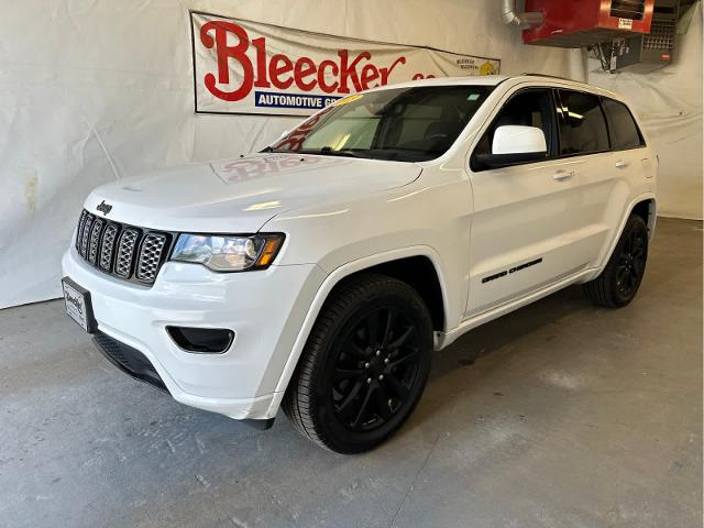 2019 Jeep Grand Cherokee Vehicle Photo in RED SPRINGS, NC 28377-1640