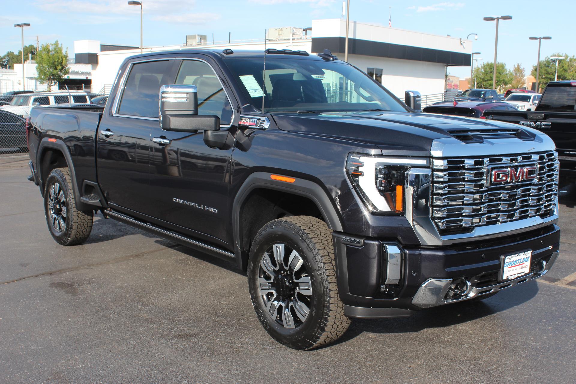 2025 GMC Sierra 2500 HD Vehicle Photo in AURORA, CO 80012-4011