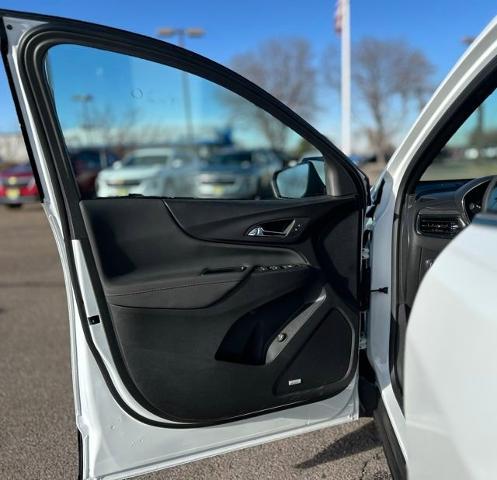 2024 Chevrolet Equinox Vehicle Photo in GREELEY, CO 80634-4125