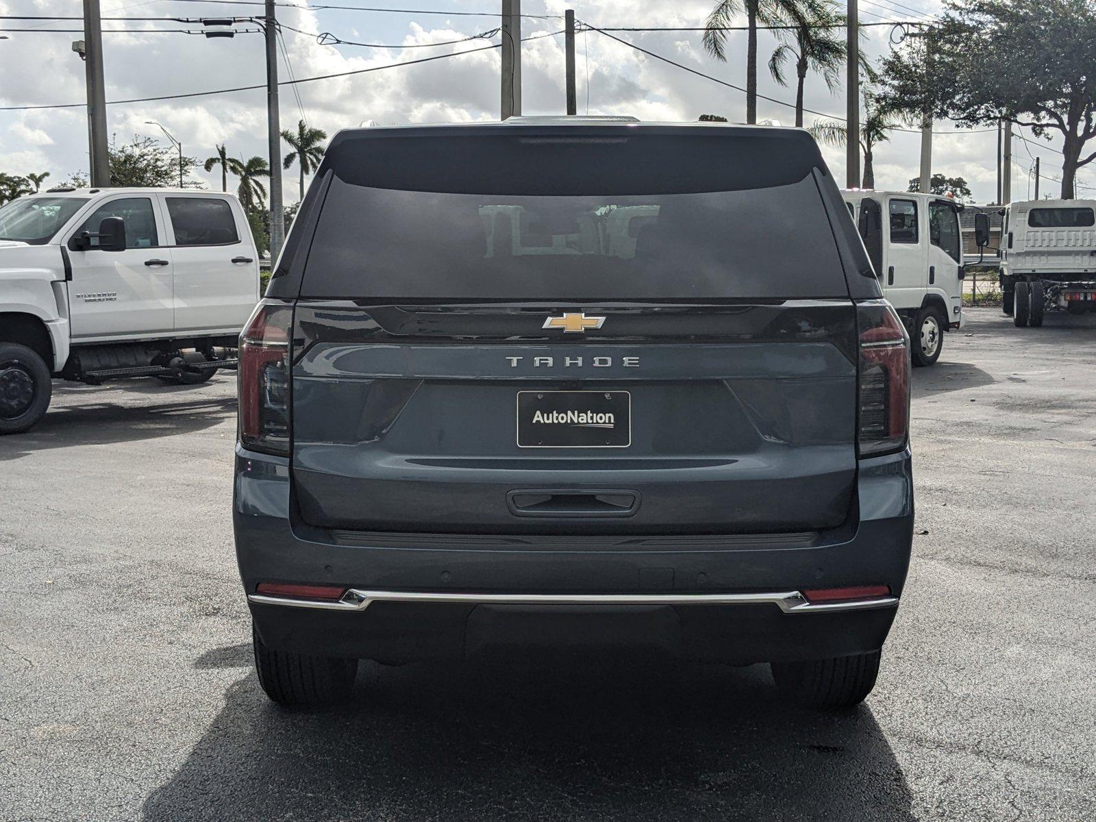 2025 Chevrolet Tahoe Vehicle Photo in GREENACRES, FL 33463-3207