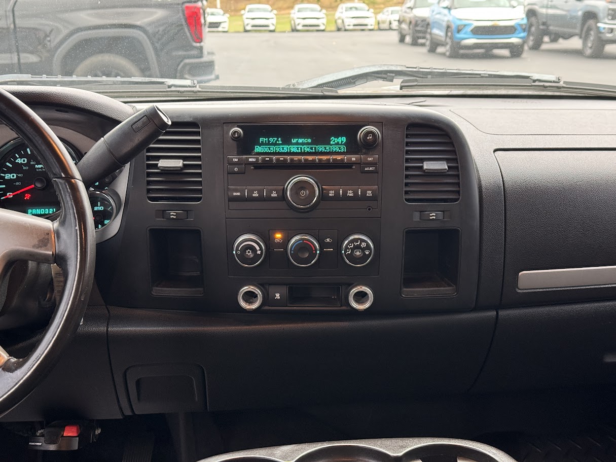 2008 Chevrolet Silverado 1500 Vehicle Photo in BOONVILLE, IN 47601-9633