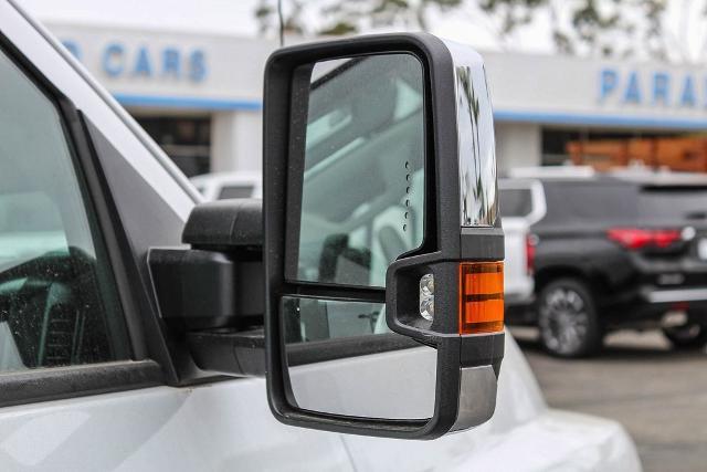 2023 Chevrolet Silverado Chassis Cab Vehicle Photo in VENTURA, CA 93003-8585