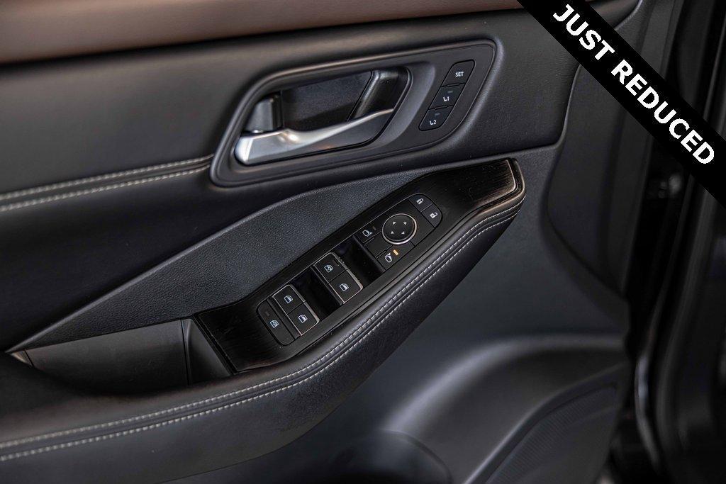 2023 Nissan Rogue Vehicle Photo in Plainfield, IL 60586