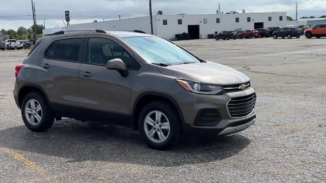 Used 2021 Chevrolet Trax LT with VIN KL7CJPSM5MB371097 for sale in Sterling Heights, MI