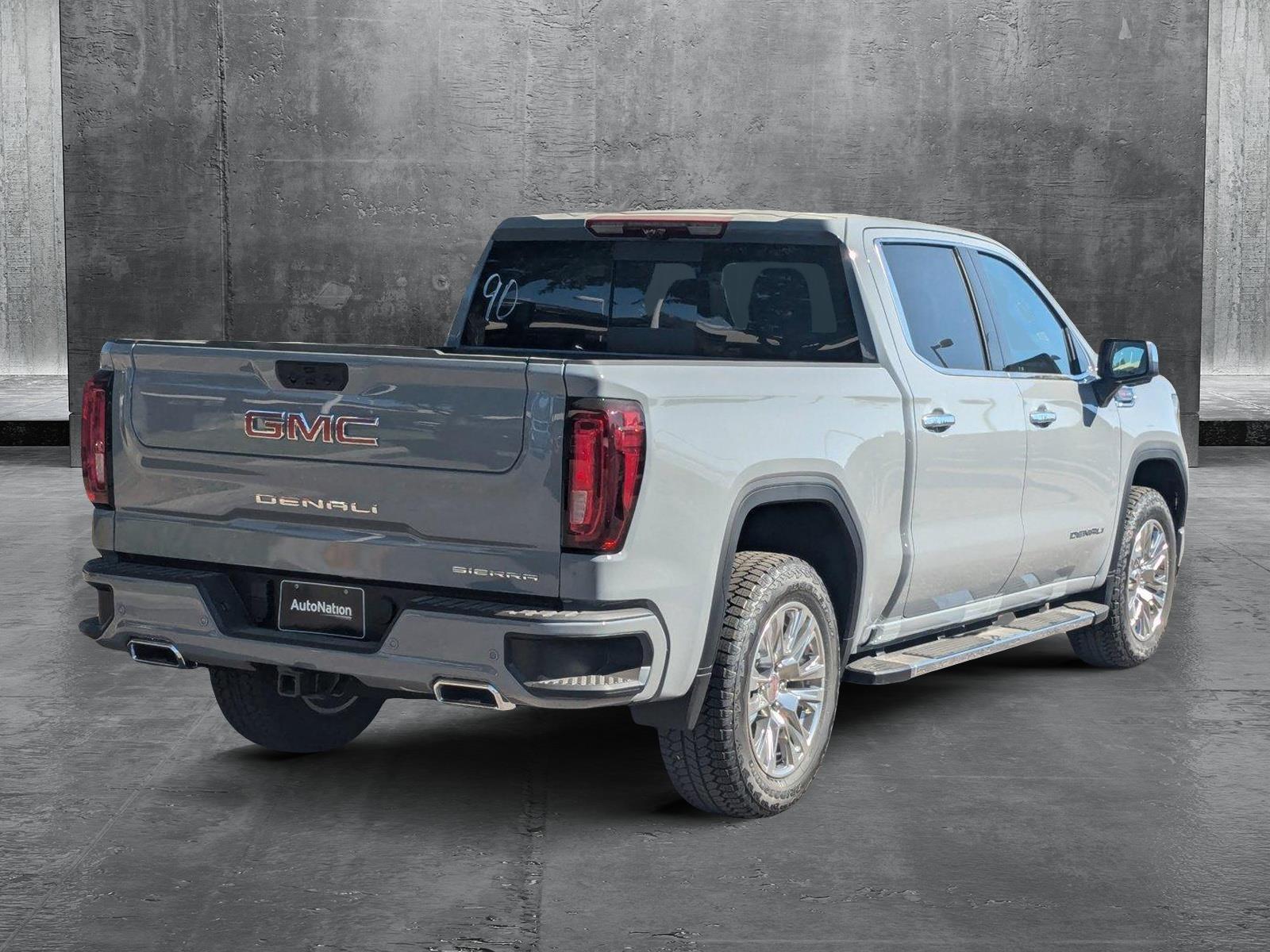 2025 GMC Sierra 1500 Vehicle Photo in LONE TREE, CO 80124-2750