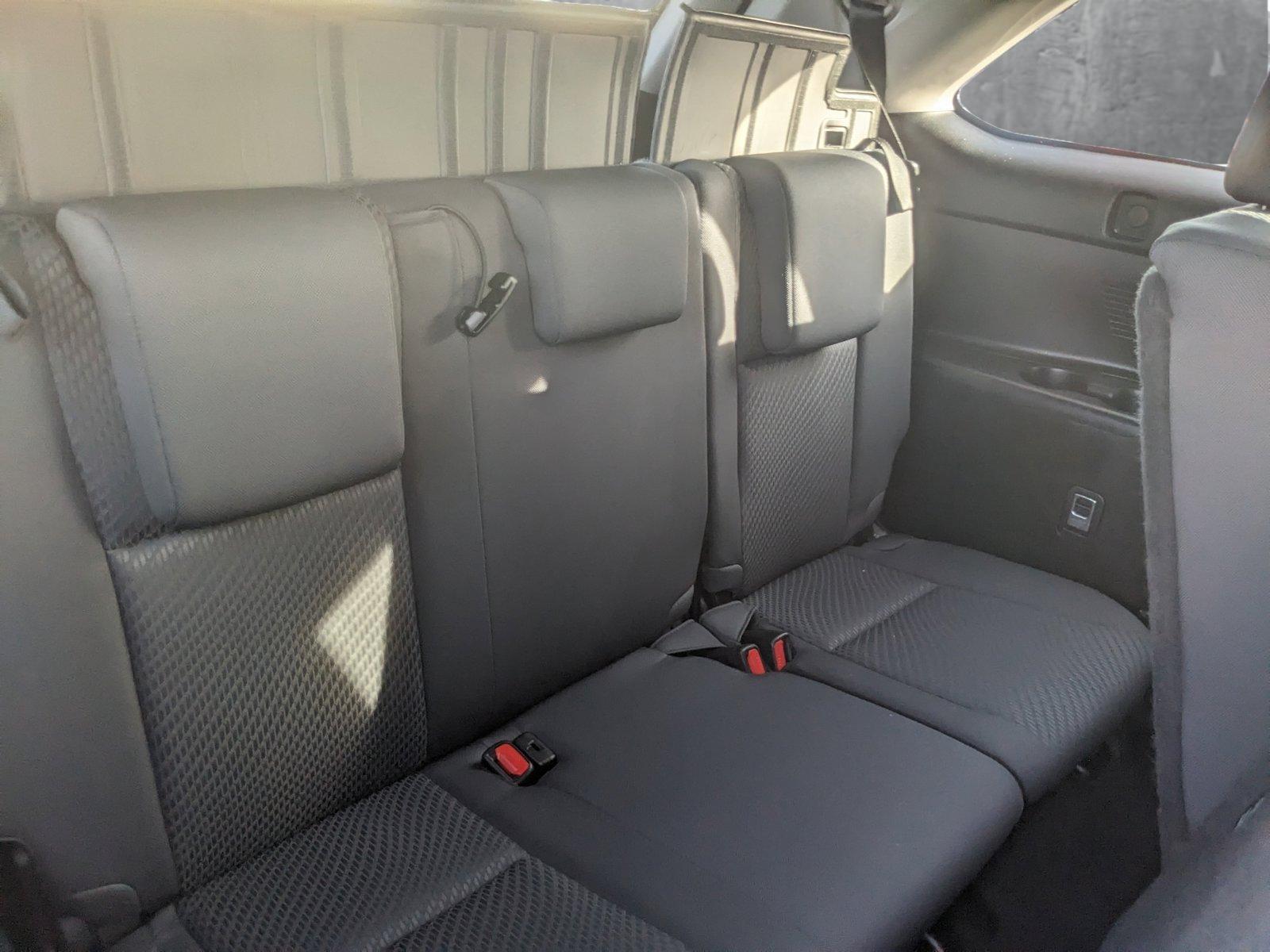 2019 Toyota Highlander Vehicle Photo in MIAMI, FL 33172-3015