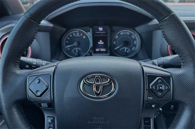 2021 Toyota Tacoma 4WD Vehicle Photo in ELK GROVE, CA 95757-8703