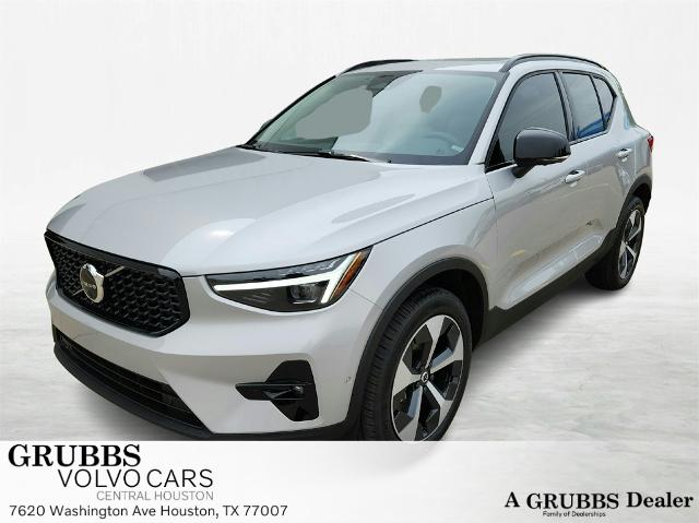 2024 Volvo XC40 Vehicle Photo in Houston, TX 77007