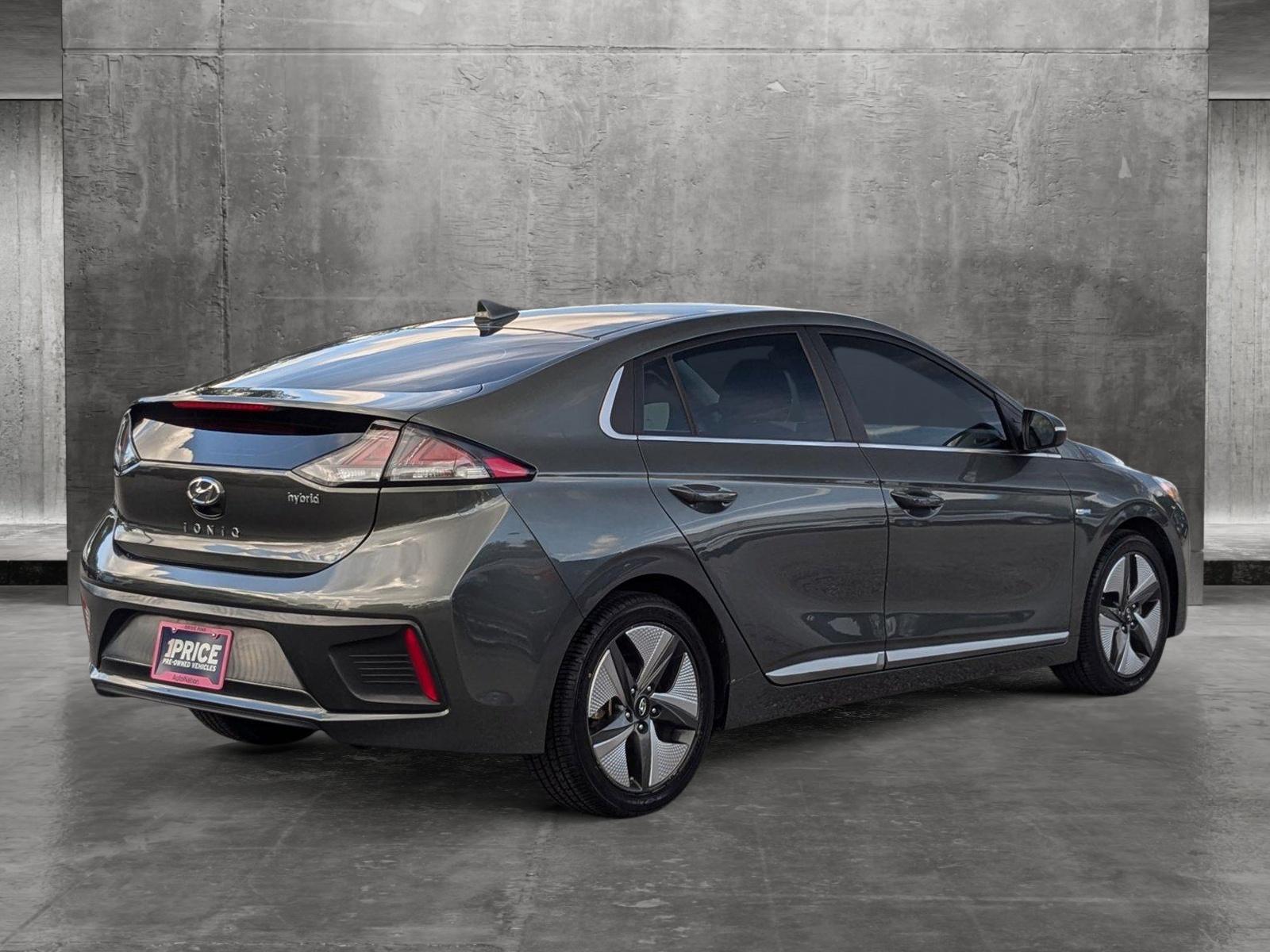 2020 Hyundai IONIQ Hybrid Vehicle Photo in St. Petersburg, FL 33713