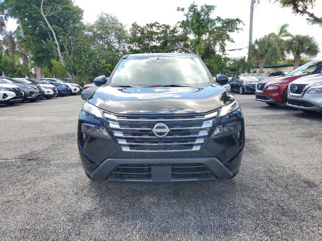 Used 2024 Nissan Rogue S with VIN 5N1BT3AA7RC689681 for sale in Fort Lauderdale, FL