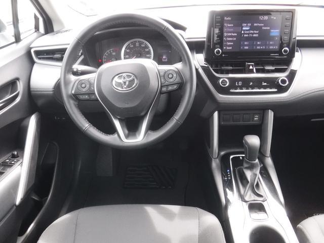 2022 Toyota Corolla Cross Vehicle Photo in JASPER, GA 30143-8655