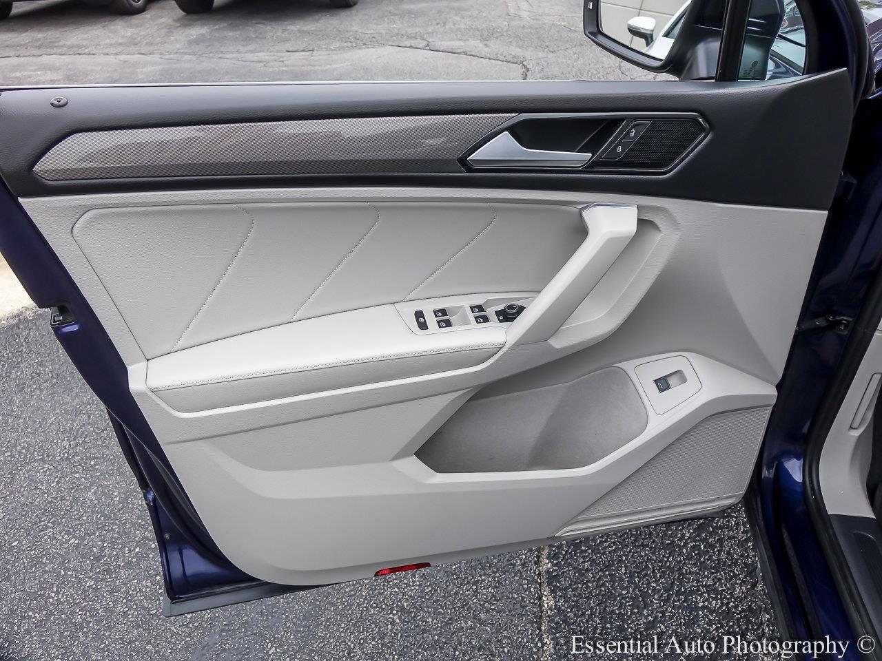 2022 Volkswagen Tiguan Vehicle Photo in Saint Charles, IL 60174