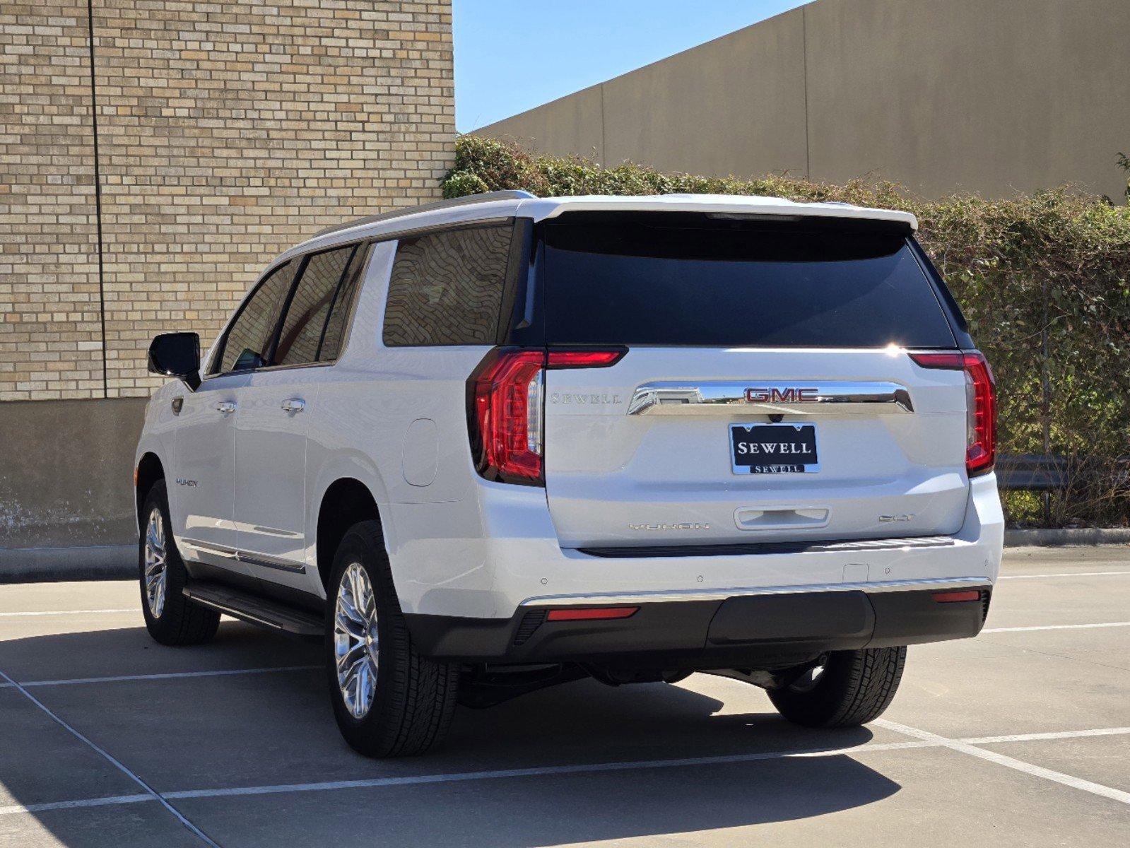 2024 GMC Yukon XL Vehicle Photo in DALLAS, TX 75209-3016