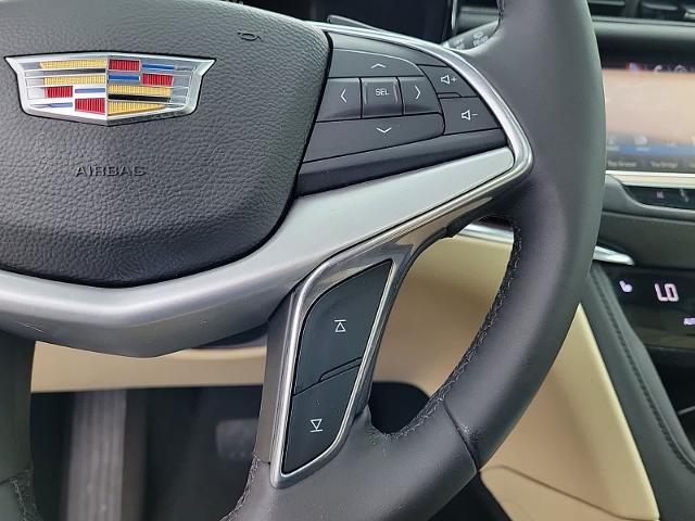 2017 Cadillac XT5 Vehicle Photo in POMPANO BEACH, FL 33064-7091