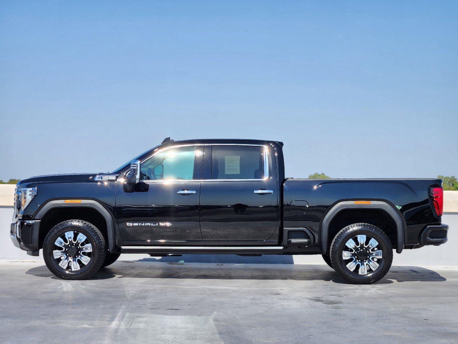 2024 GMC Sierra 2500 HD Vehicle Photo in DALLAS, TX 75209