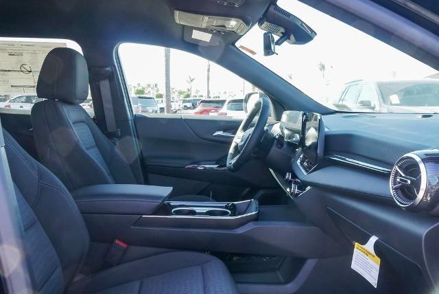 2025 Chevrolet Equinox Vehicle Photo in VENTURA, CA 93003-8585