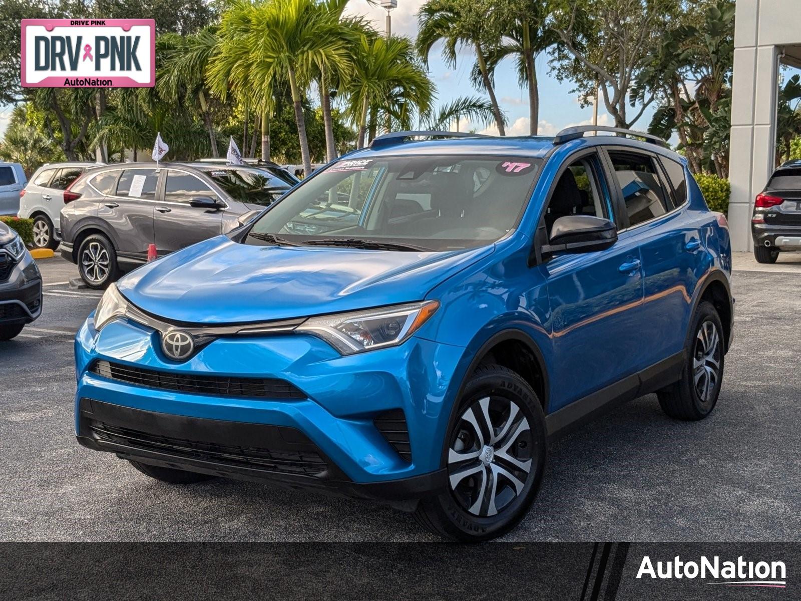 2017 Toyota RAV4 Vehicle Photo in Miami, FL 33015