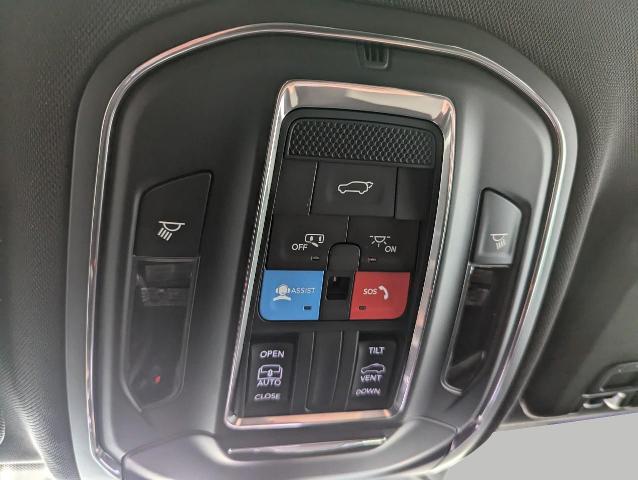 2025 Jeep Grand Cherokee Vehicle Photo in Oshkosh, WI 54901