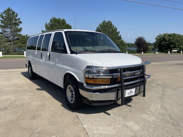 Used 2019 Chevrolet Express Passenger LT with VIN 1GAZGPFP6K1235198 for sale in Huron, SD