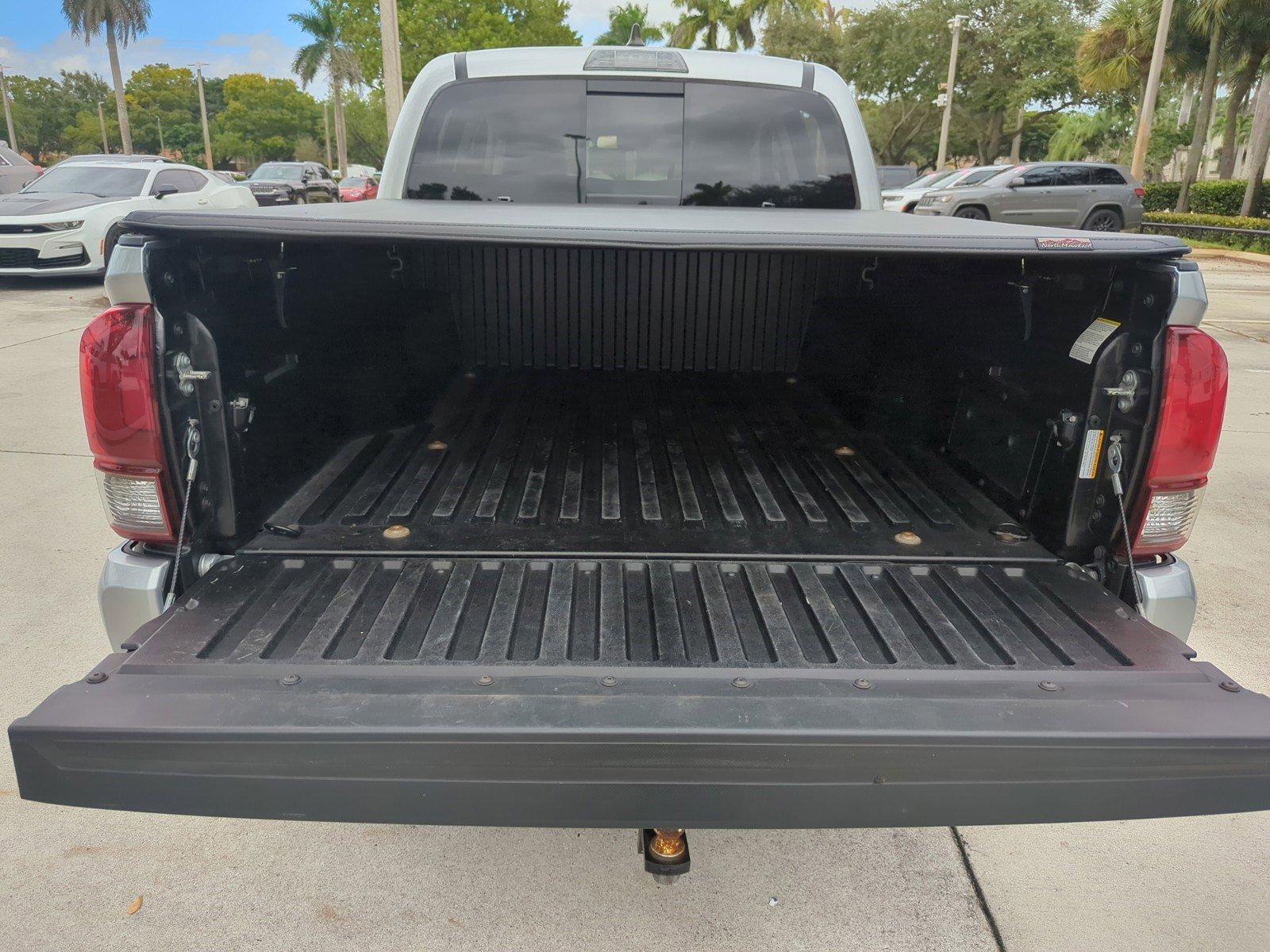 2022 Toyota Tacoma 2WD Vehicle Photo in Pembroke Pines, FL 33027