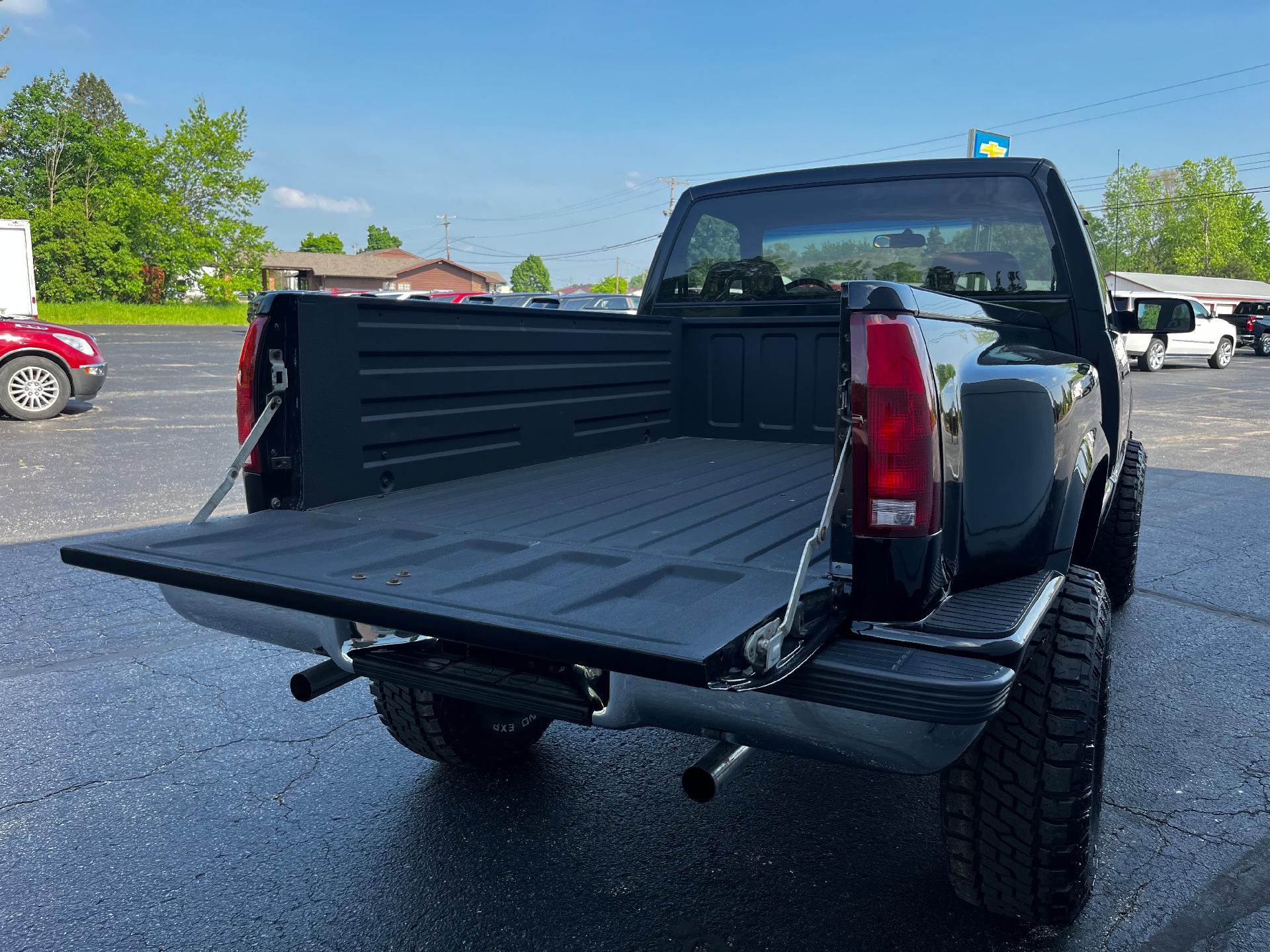 1988 Chevrolet 1/2 Ton Pickups Vehicle Photo in CLARE, MI 48617-9414