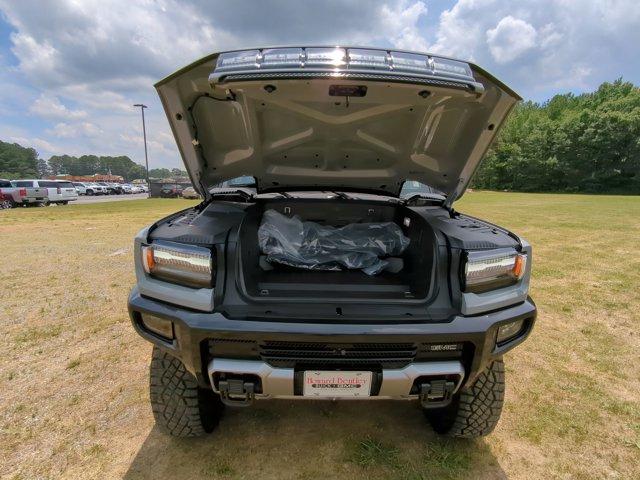 2024 GMC HUMMER EV SUV Vehicle Photo in ALBERTVILLE, AL 35950-0246