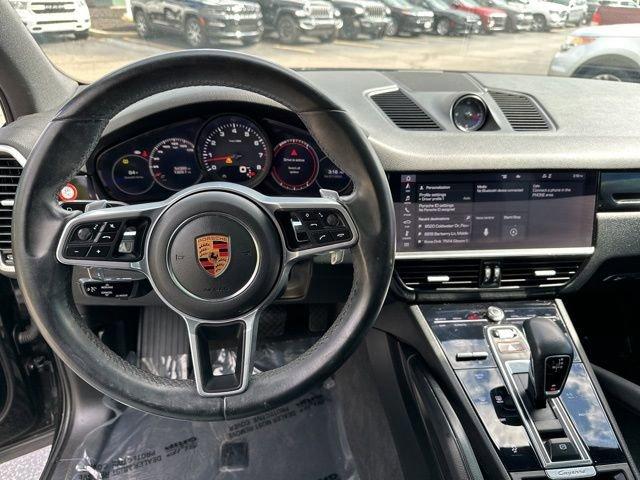 2020 Porsche Cayenne Vehicle Photo in MEDINA, OH 44256-9631