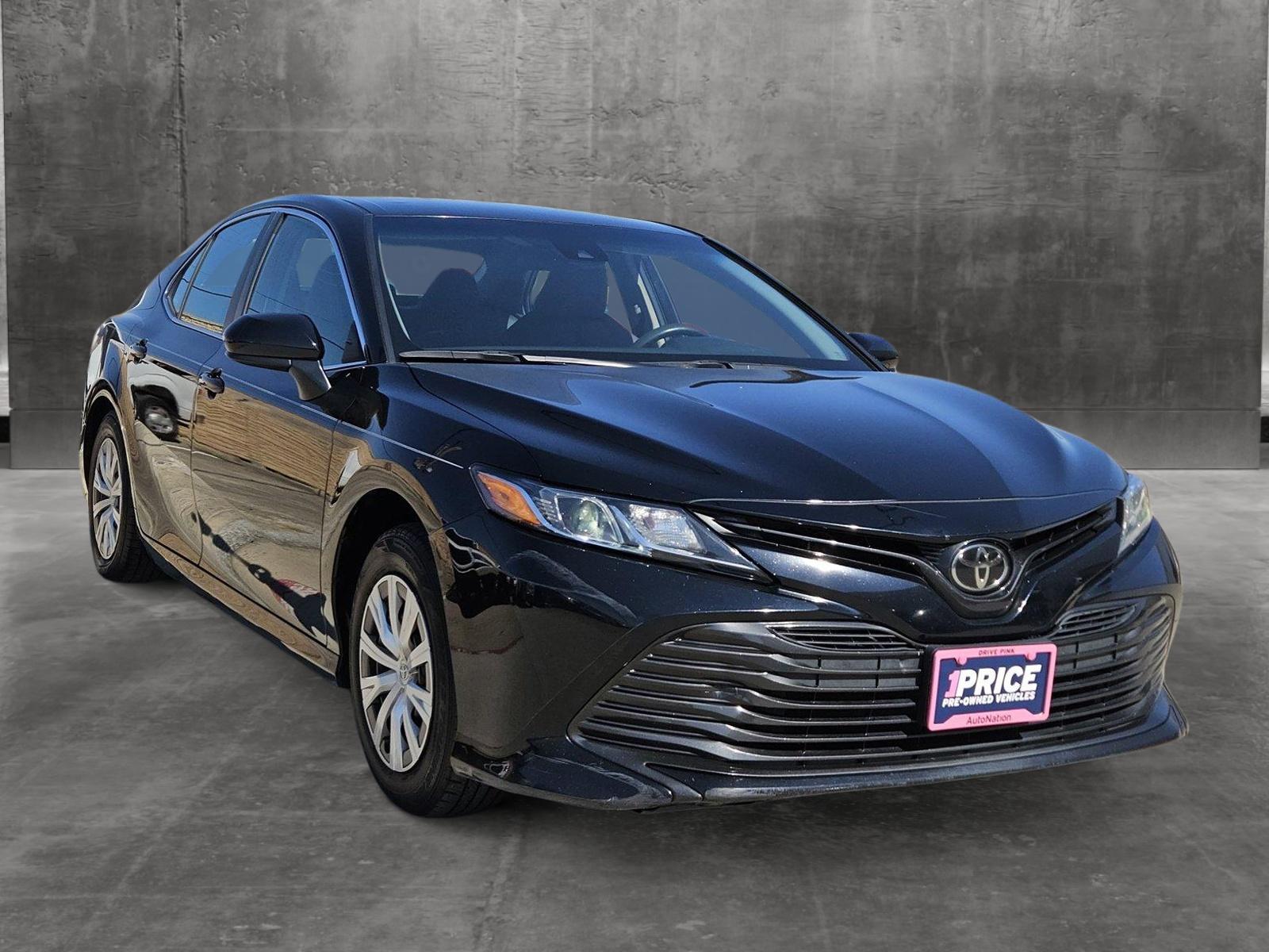 2018 Toyota Camry Vehicle Photo in NORTH RICHLAND HILLS, TX 76180-7199