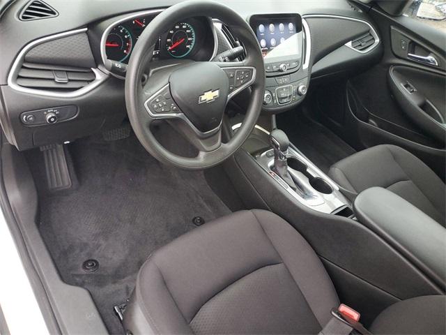 2022 Chevrolet Malibu Vehicle Photo in GRAND BLANC, MI 48439-8139