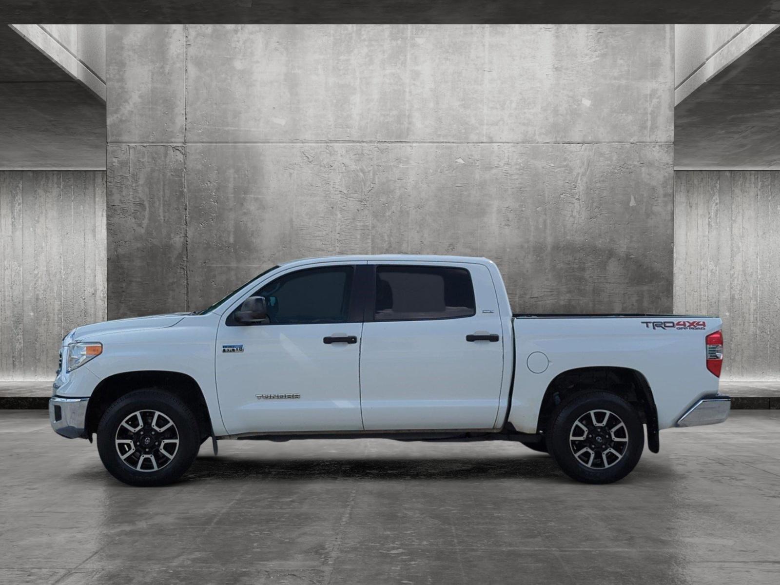 2017 Toyota Tundra 4WD Vehicle Photo in Margate, FL 33063