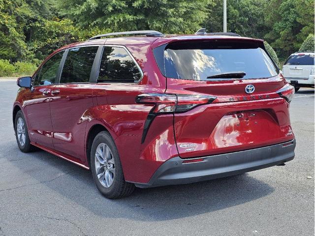 2021 Toyota Sienna Vehicle Photo in Auburn, AL 36832-6638