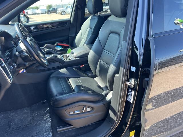 2020 Porsche Cayenne Vehicle Photo in Weatherford, TX 76087-8771