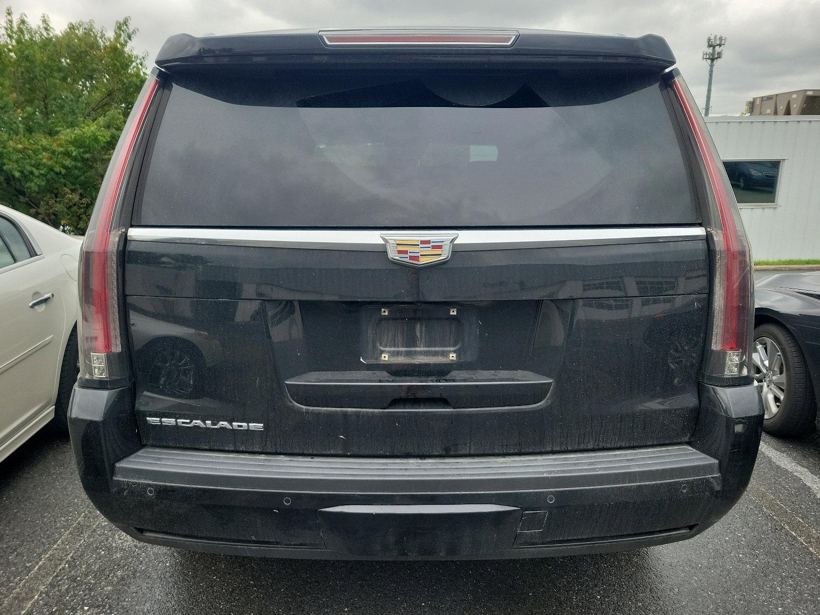 2015 Cadillac Escalade Vehicle Photo in BETHLEHEM, PA 18017-9401