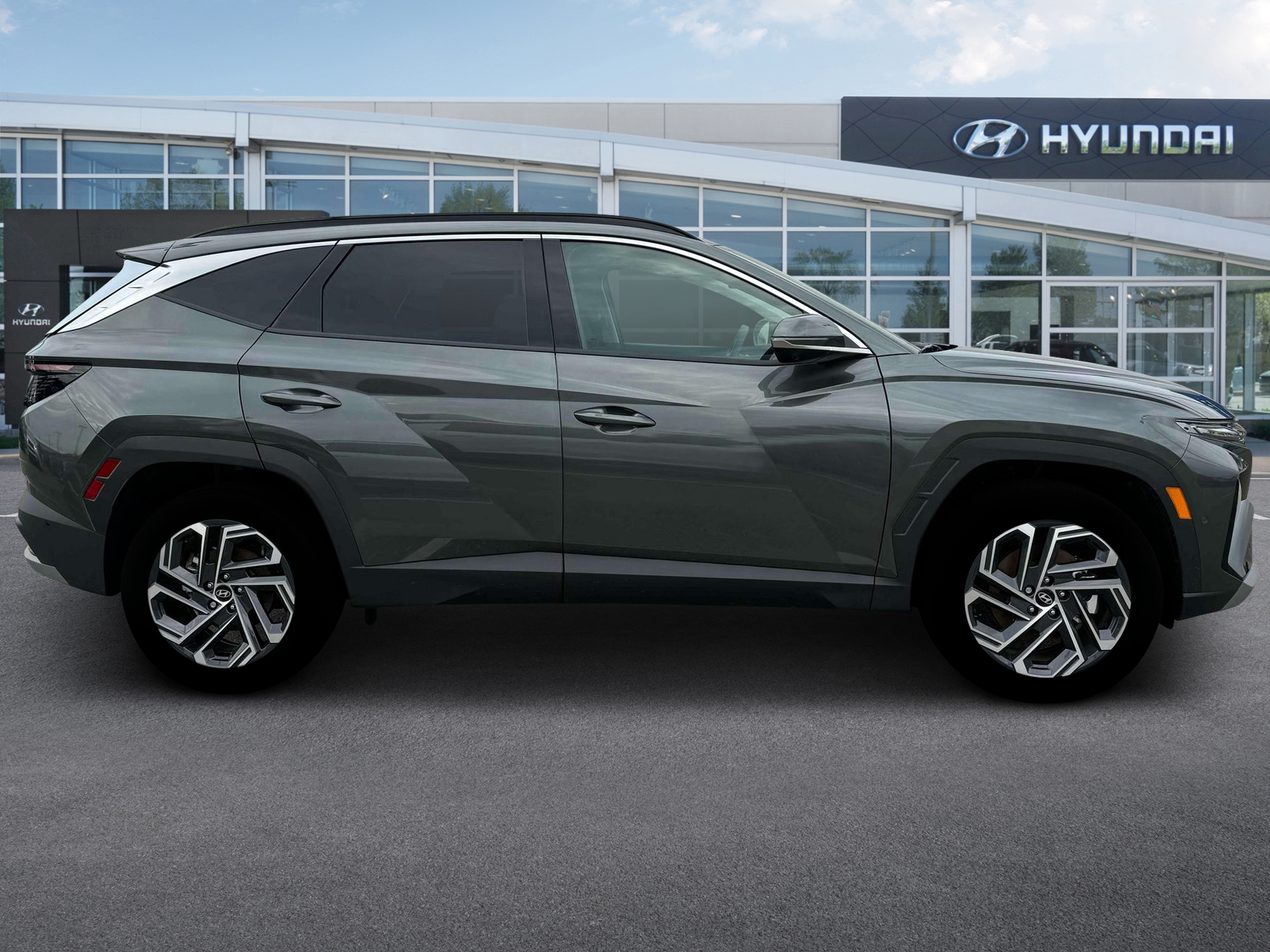 2025 Hyundai TUCSON Hybrid Vehicle Photo in Greeley, CO 80634