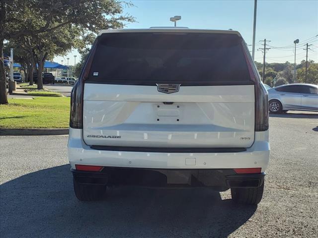 2021 Cadillac Escalade Vehicle Photo in DENTON, TX 76210-9321