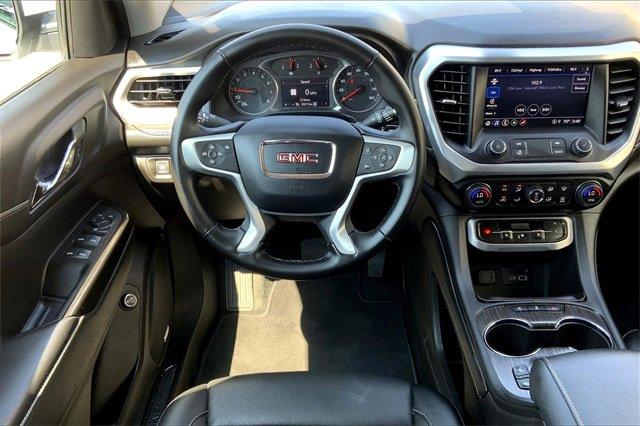 2023 GMC Acadia Vehicle Photo in TOPEKA, KS 66609-0000