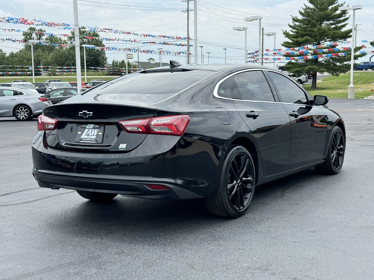 2022 Chevrolet Malibu Vehicle Photo in BOONVILLE, IN 47601-9633