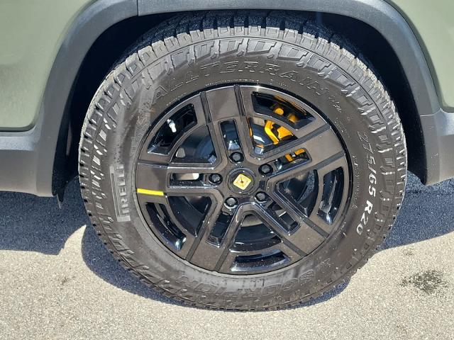 2022 Rivian R1S Vehicle Photo in POMPANO BEACH, FL 33064-7091