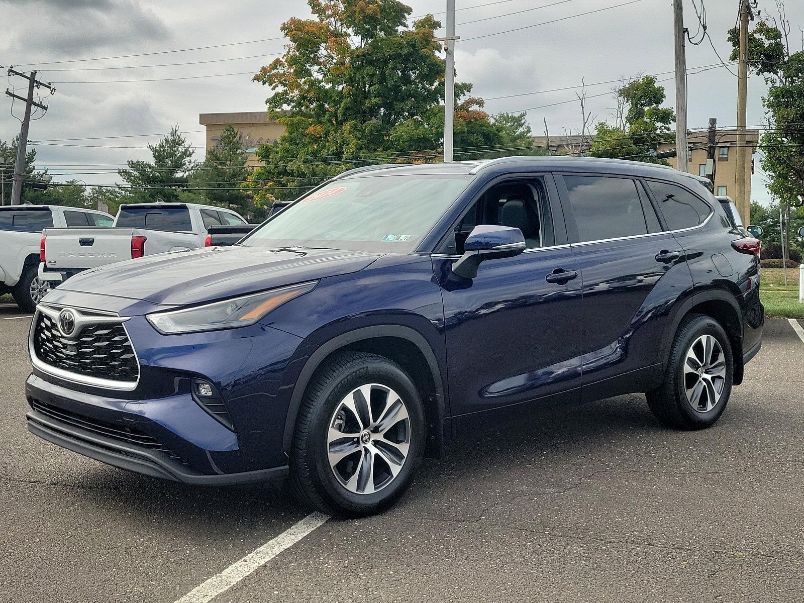 2024 Toyota Highlander Vehicle Photo in Trevose, PA 19053